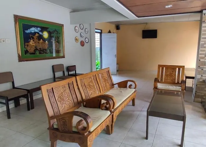 Komajaya Komaratih Hotel