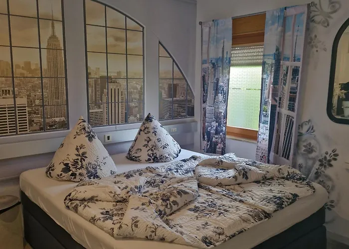 Hostel BoardingHouse Sinsheim zentral am Burgplatz