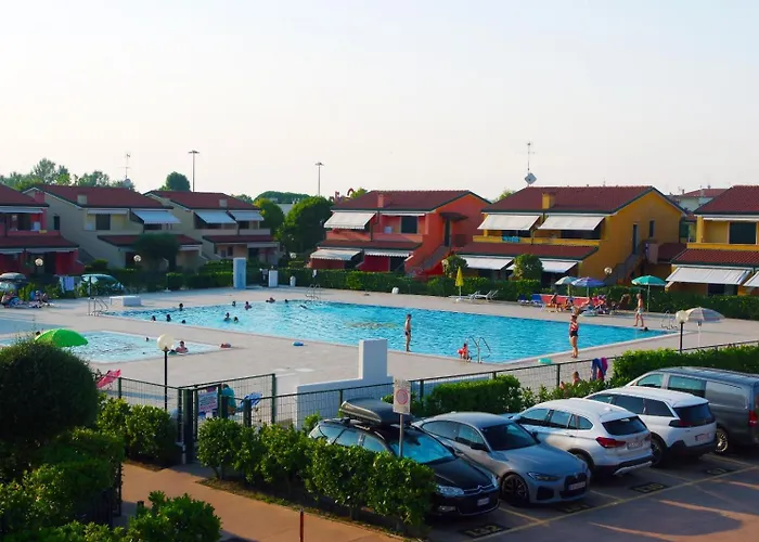 Aqua Marina Olympic Exclusive Family Village - Hypermarket - Restaurant - Pizzeria With Delivery Service - Barbecue - Breakfast Room With A Supplement - With Daily Hotel Service Caorle