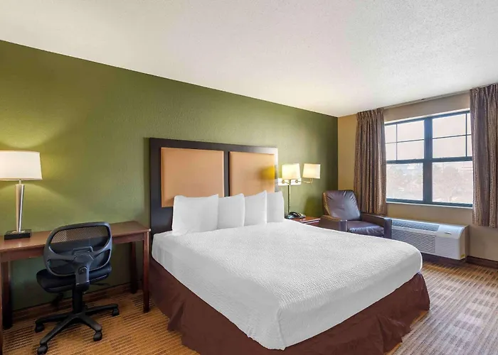 Extended Stay America Suites - Chicago - Woodfield Mall