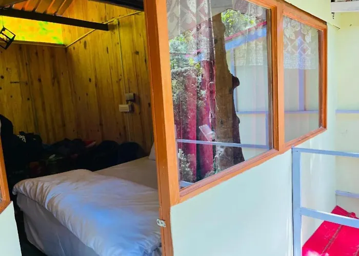 Goroomgo Peace Space Resort Nainital