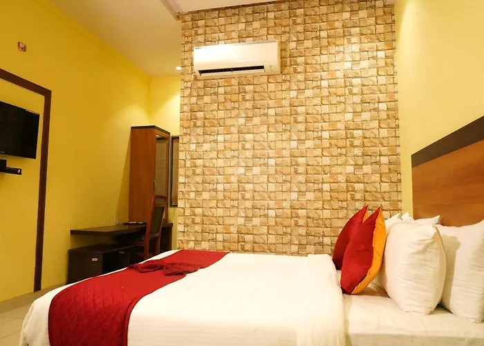 Sri Brundavan Grand Inn
