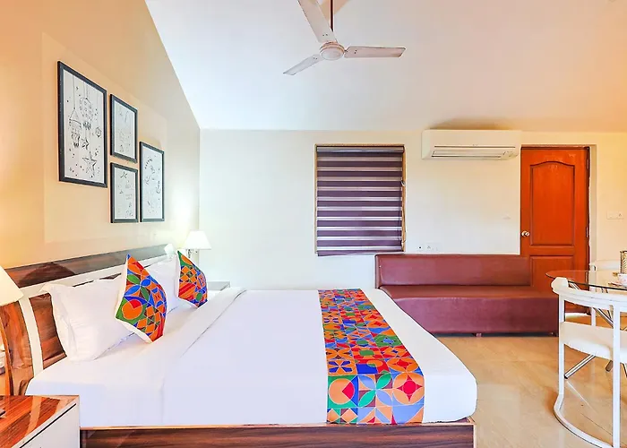 Fabhotel Sangria - Nr Dona Paula Beach