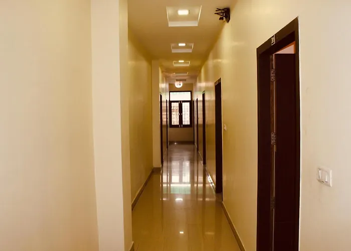 Sunshine Hotel