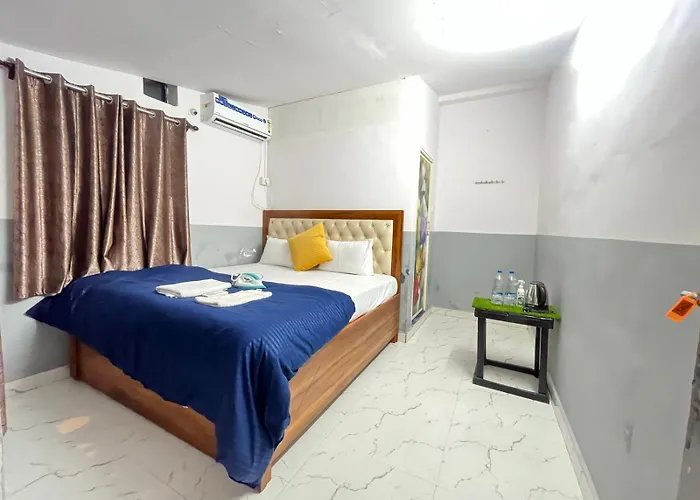 Hakuna Matata - Budget Stay At Arambol Beach, Goa