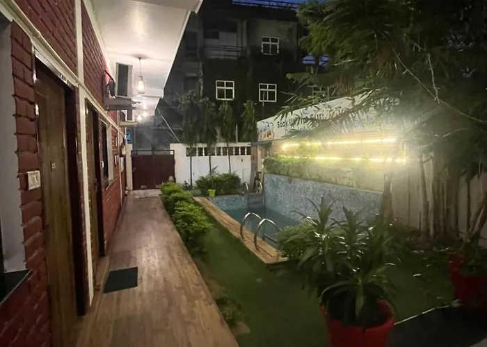 Hotel Nirmal Ganga