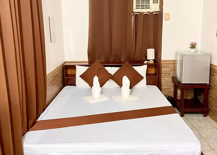 Angela'S Pool Resort
