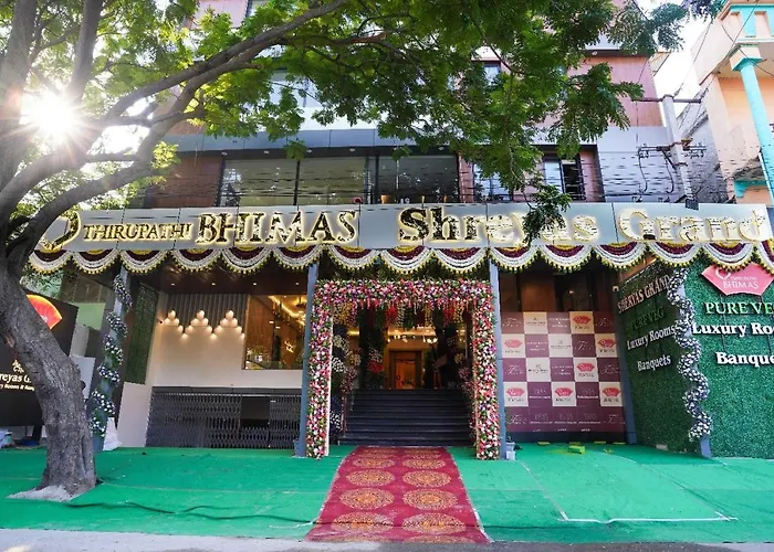 Hotel Shreyas Grand Ananthapuramu