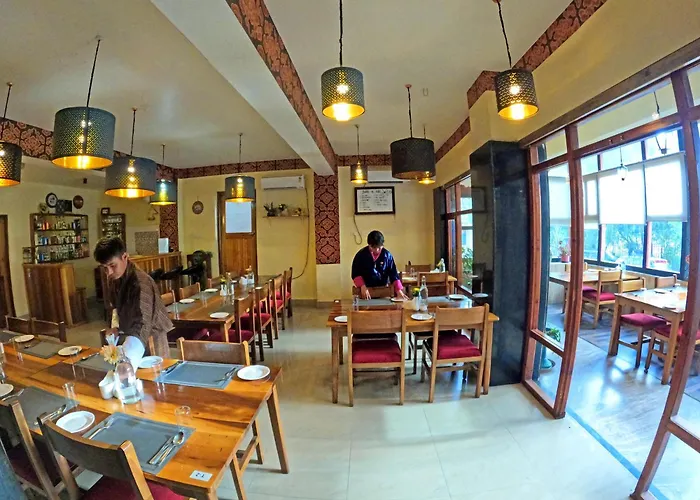 Khamsum Inn