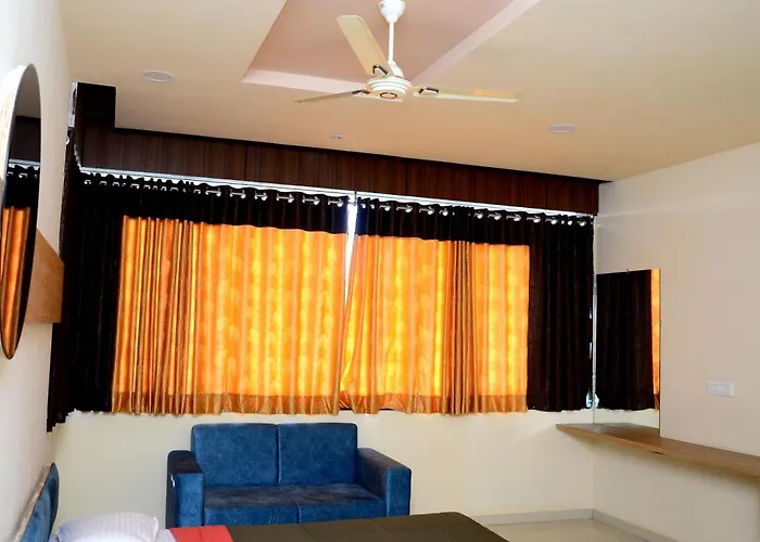 Hotel New Delhi Jalgaon