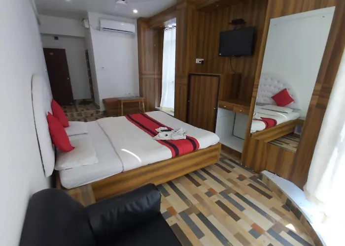 Hotel R Bangala Puri হোটেল রূপশ্রী বাংলা होटल रूपश्री बंगला Sea-View-Room And-Near-Temple Fully-Air-Conditioned-Hotel With-Wifi-Restaurant-And-Parking-Facility - Book Now