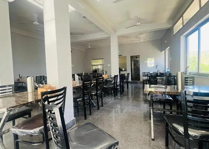 Goroomgo Kaffal Hotel And Restaurant Rudraprayag