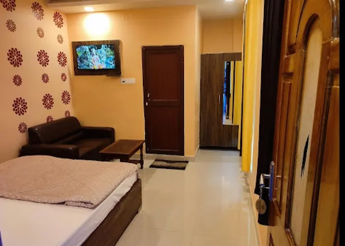 Hotel Rajshree International