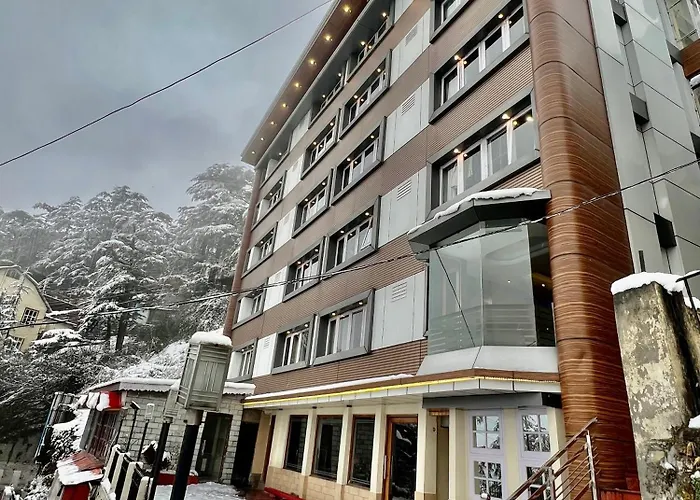 Hotel Victory At Mall Road