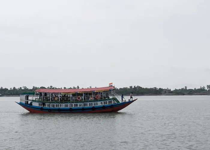 Sundarban Tulip Homestay, Pakhiralay, Wb