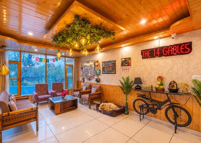 The 14 Gables, A Boutique Stay, Manali - Pet Friendly - Balcony Rooms - Crown Palace