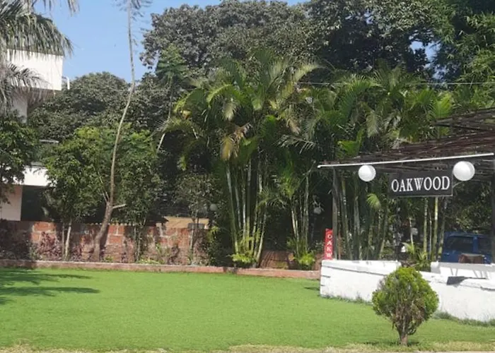 Hotel Oakwood Mahabaleshwar