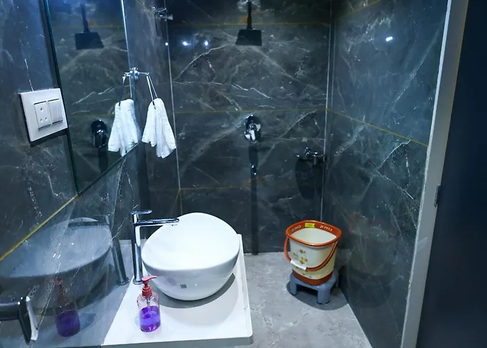 Nandini Executive Lodge
