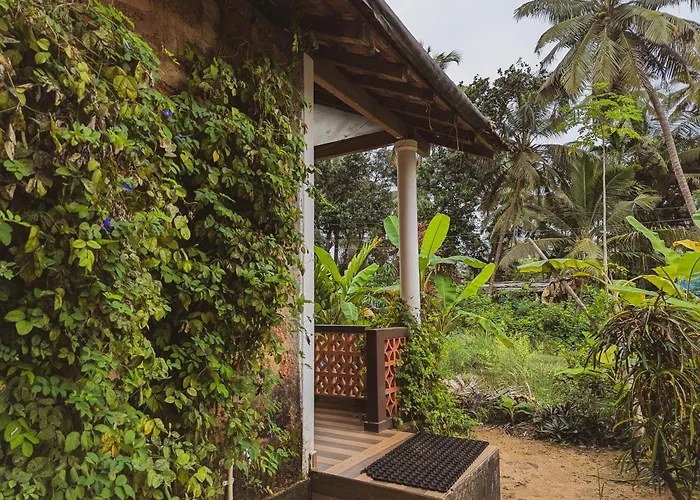 Sunset Cafe Beach Stay