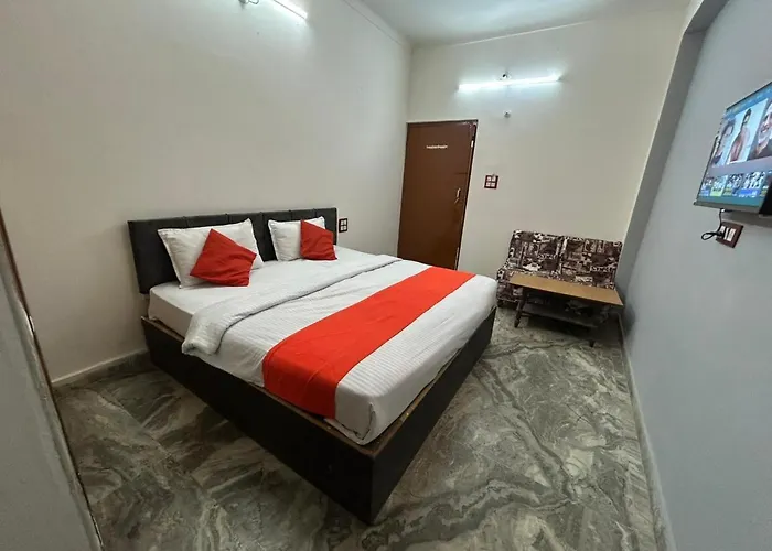 Hotel Ramya Palace