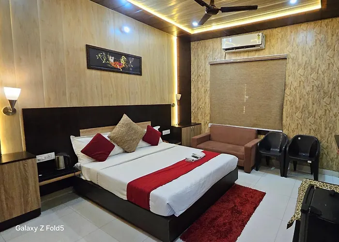 Bundeli Farm Resort & Banquet Orchha