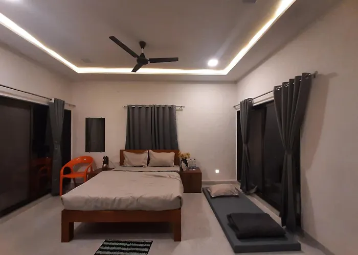 Hotel Randha And Lodging