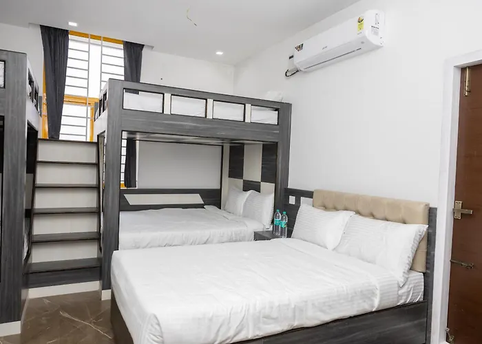 Hotel Kurunjii Residency