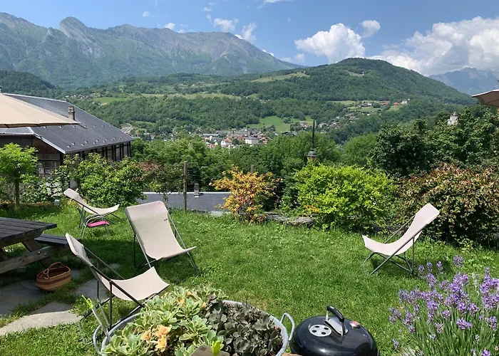 Au Cheval Blanc - appartements et chambres d'hôtes Albertville