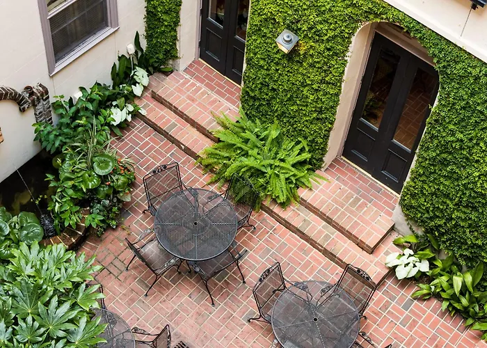Kings Courtyard Inn