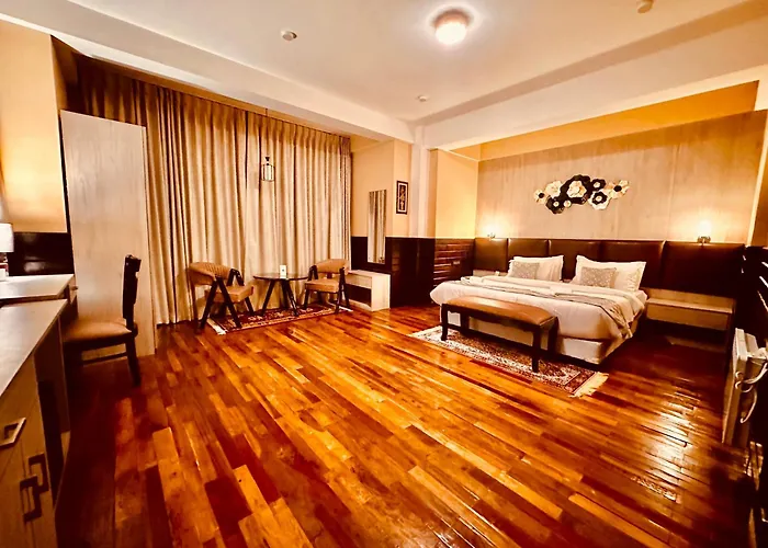 Silver Cloud Hotel
