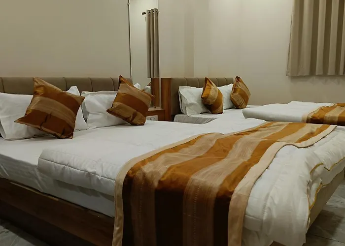 Shree Shyamraj Hotel