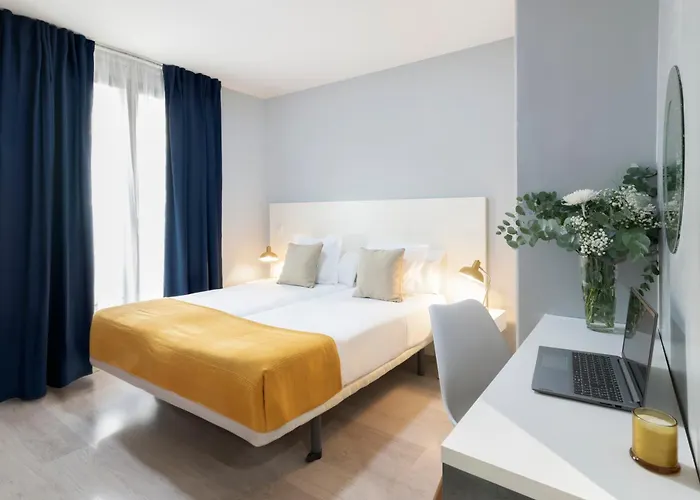 8Rooms Madrid, Smart Self Check-In Rooms