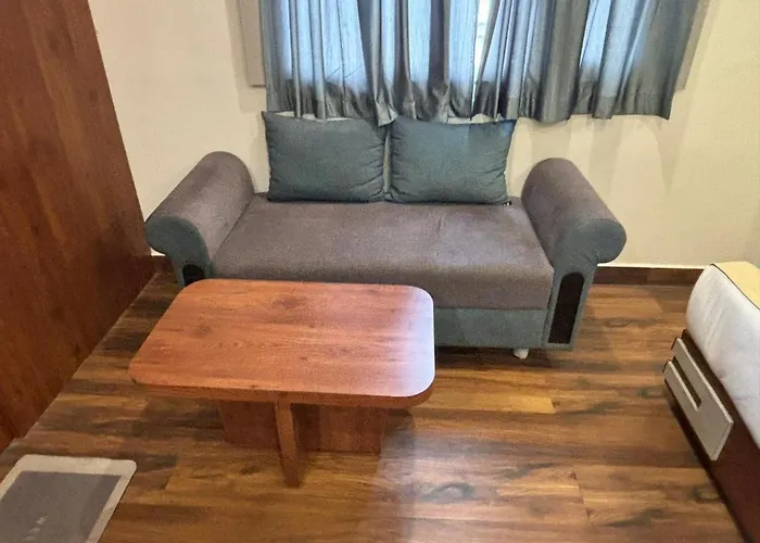 Hotel Omkareshwar Inn
