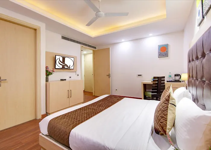 Limewood Stay - Unitech Cyber Park