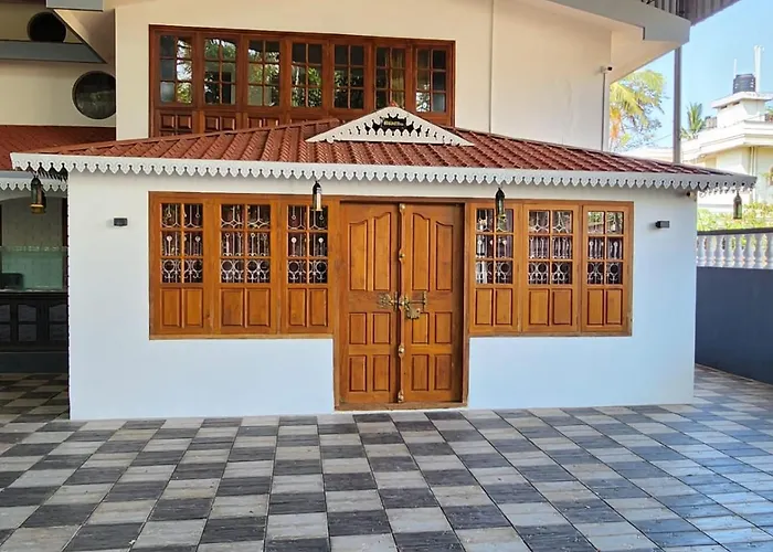 Bharatham Heritage Inn