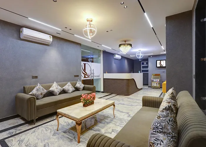 Limewood Stay Premium Studios - Near Sector 29
