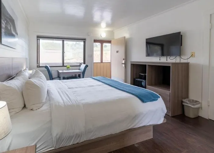 Sea Breeze Motel Pacifica