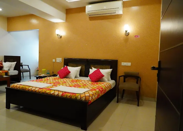 Vinayagam Residency