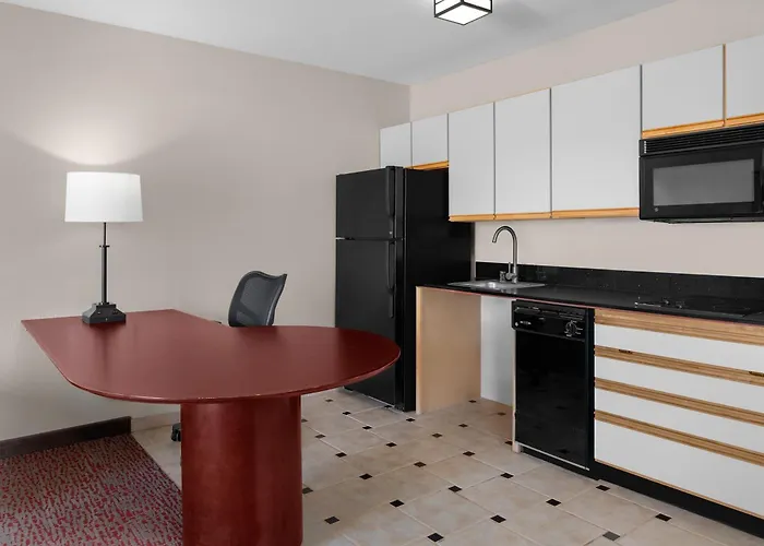 Larkspur Landing Extended Stay Suites Hillsboro