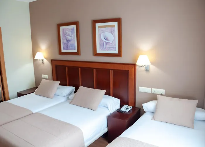 Hotel Santiago León