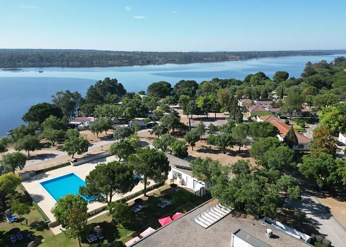Parque De Campismo Orbitur Montargil Hotel