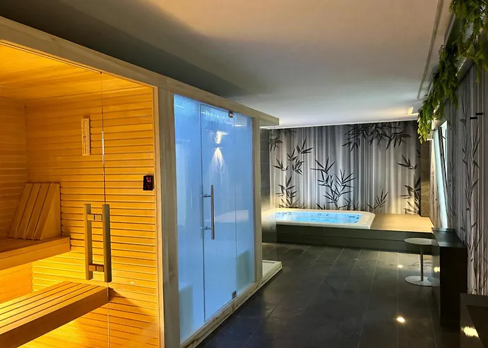 Luxury Suites Rocopom - Lake Front Malgrate
