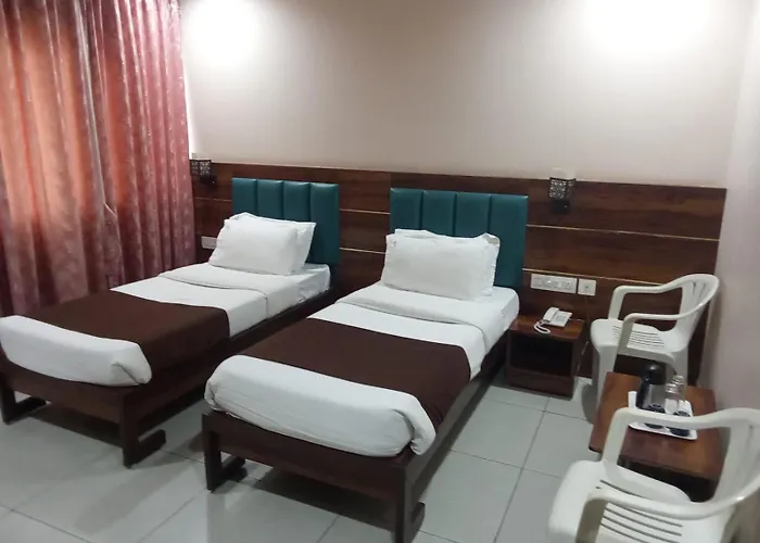 Hotel Samrat, Kolhapur