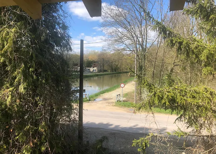 Western City Barberey-Saint-Sulpice