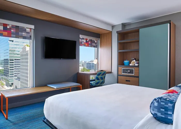 Aloft Austin Downtown
