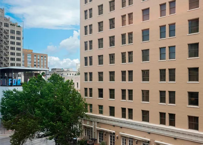 Aloft Austin Downtown