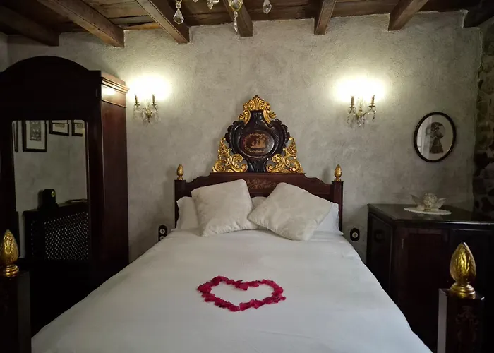 Hotel La Casa Dels Poetes Santa Pau