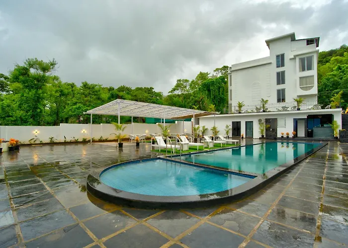 Goa Courtyard By The Porto Arpora