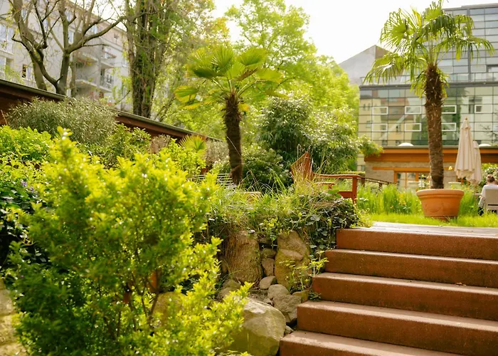 The Gate Garden Hotel