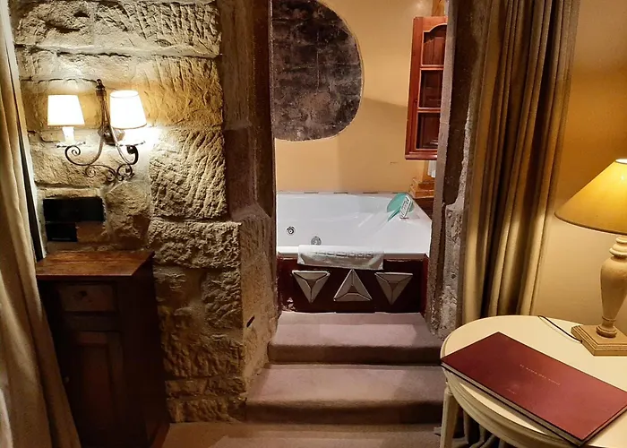 Hotel Castillo El Collado
